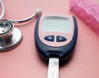 Quem tem diabetes precisa monitorar diariamente a glicemia? - por: Dra. Fernanda Braga
